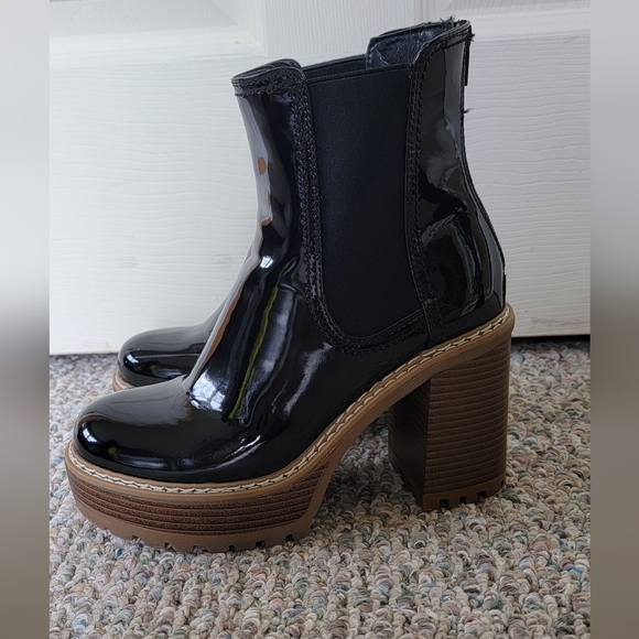 Olivia Miller Platform Boots Shiny size 6.5 - Picture 8 of 11